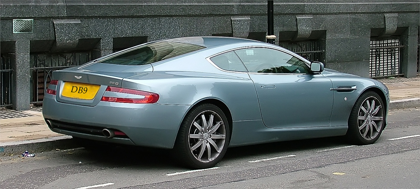 Aston martin db9 2005